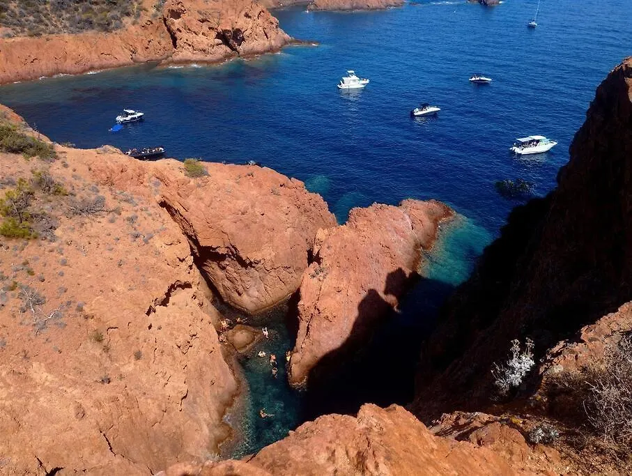 Villa Lou Mazet - Piscine Privee Saint-Raphael  0*, Saint-Raphael (Var)